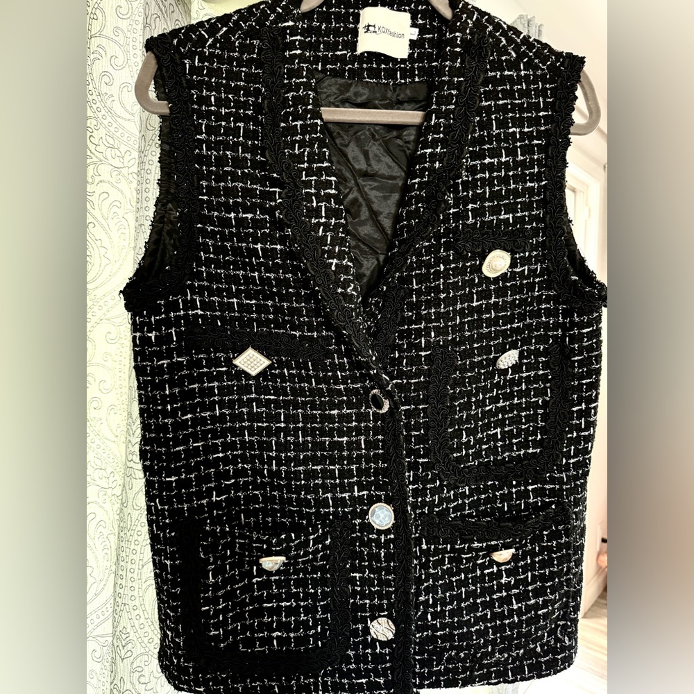Tweet Vest